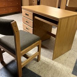 Student Combo.  Desk/chair