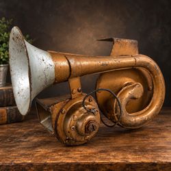 Antique 1930s Dual Electric Car Horn Trumpet Snail Horn Rat Rod 10.5”