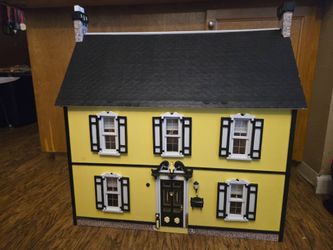 Mini Doll House