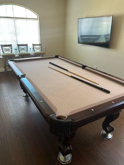 Pool table