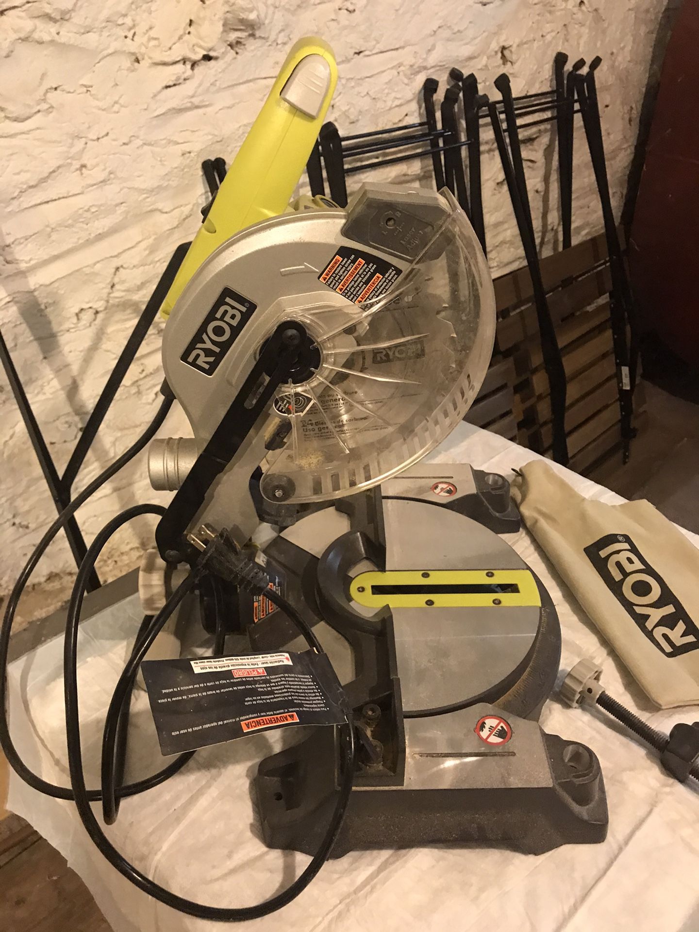 Ryobi 10 inch Compound Miter Saw with LED