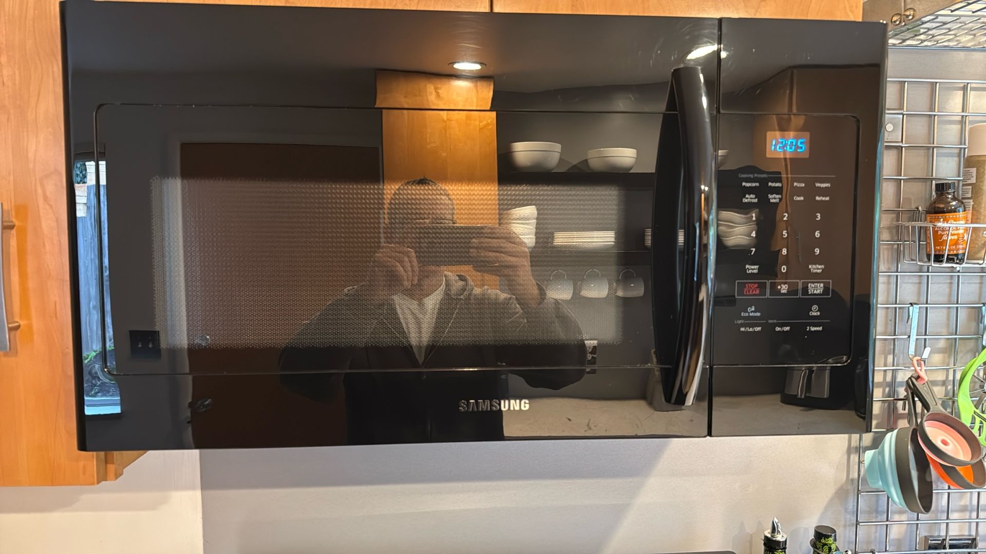 Microwave- Over-the- Range