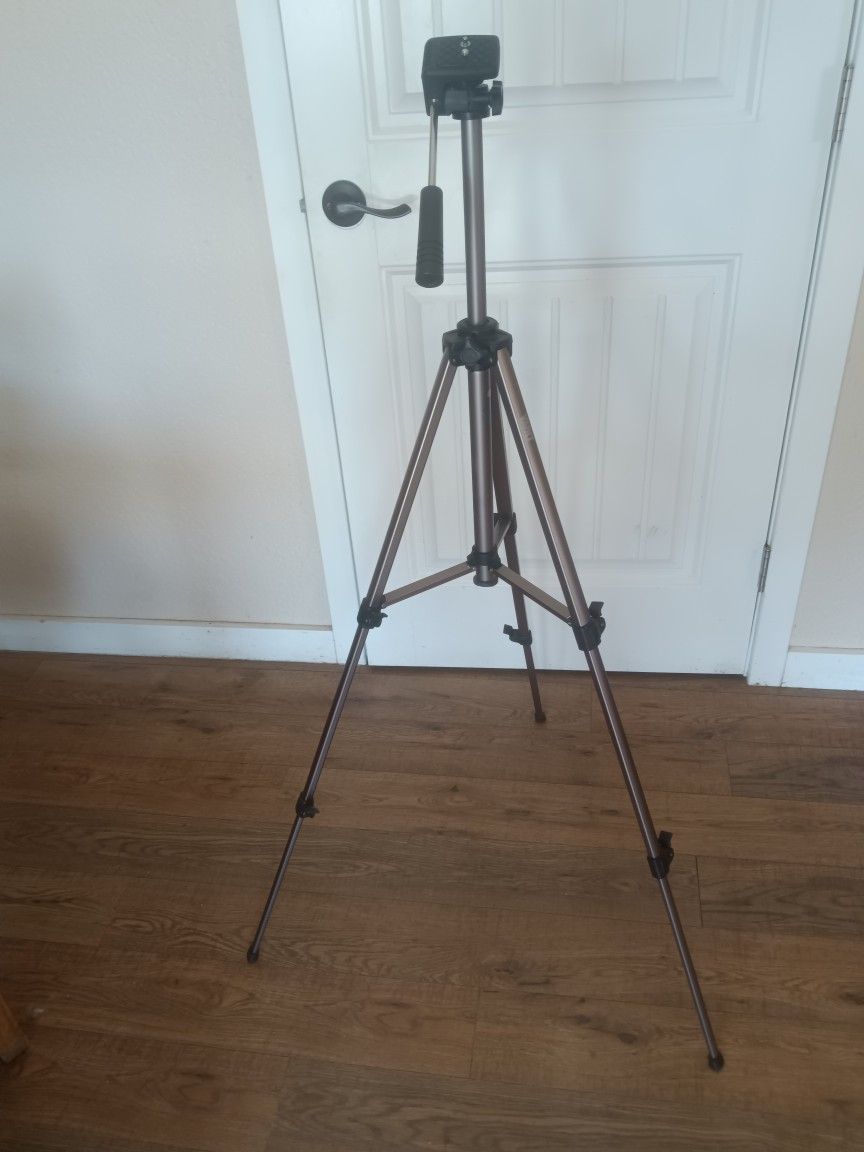Tripod For Camera