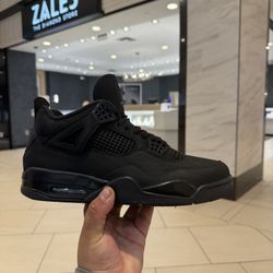 Jordan 4 •Black Cats•
