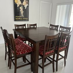 Hi Top Table With Eight Chair /Expansion Insert