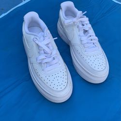 Brand New Nike Air Force Woman’s 7