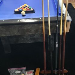 7ft. Brunswick  Pooltable 