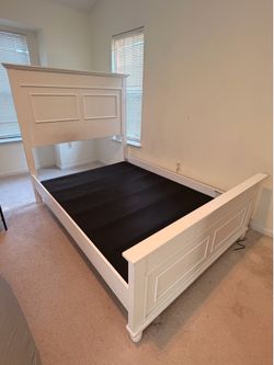 Full Size Bed Set