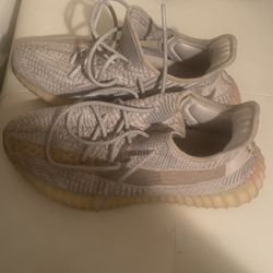 Yeezy 350 Size 9.5