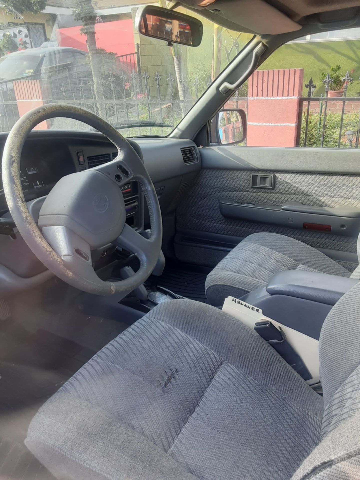 93 Toyota 4Runner 4x4 Título Limpio Placas Al Día Motor Transmisión Bien $3400 Obo
