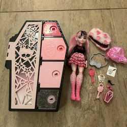 Monster High Draculaura Skulltimate Secrets Fearidescent Locker Outfits W/ Keys