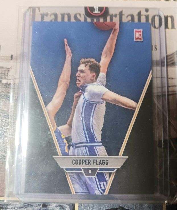 Really Nice Lot Of 5 Rookie Basketball Cards MINT CONDITION