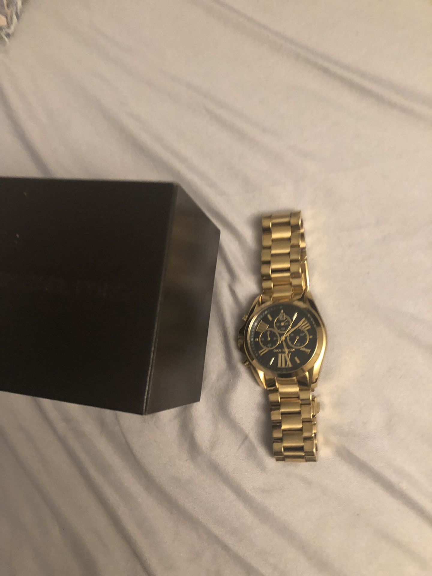 MK men watch gold