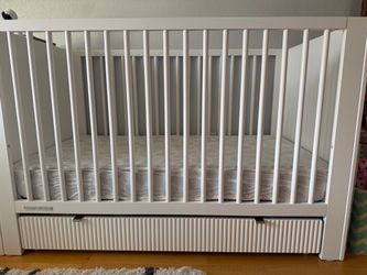 White Delta Children Crib