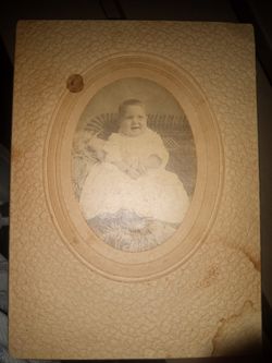 Lot Of Old 1900s Photos