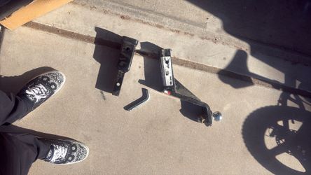 Hitch accessories
