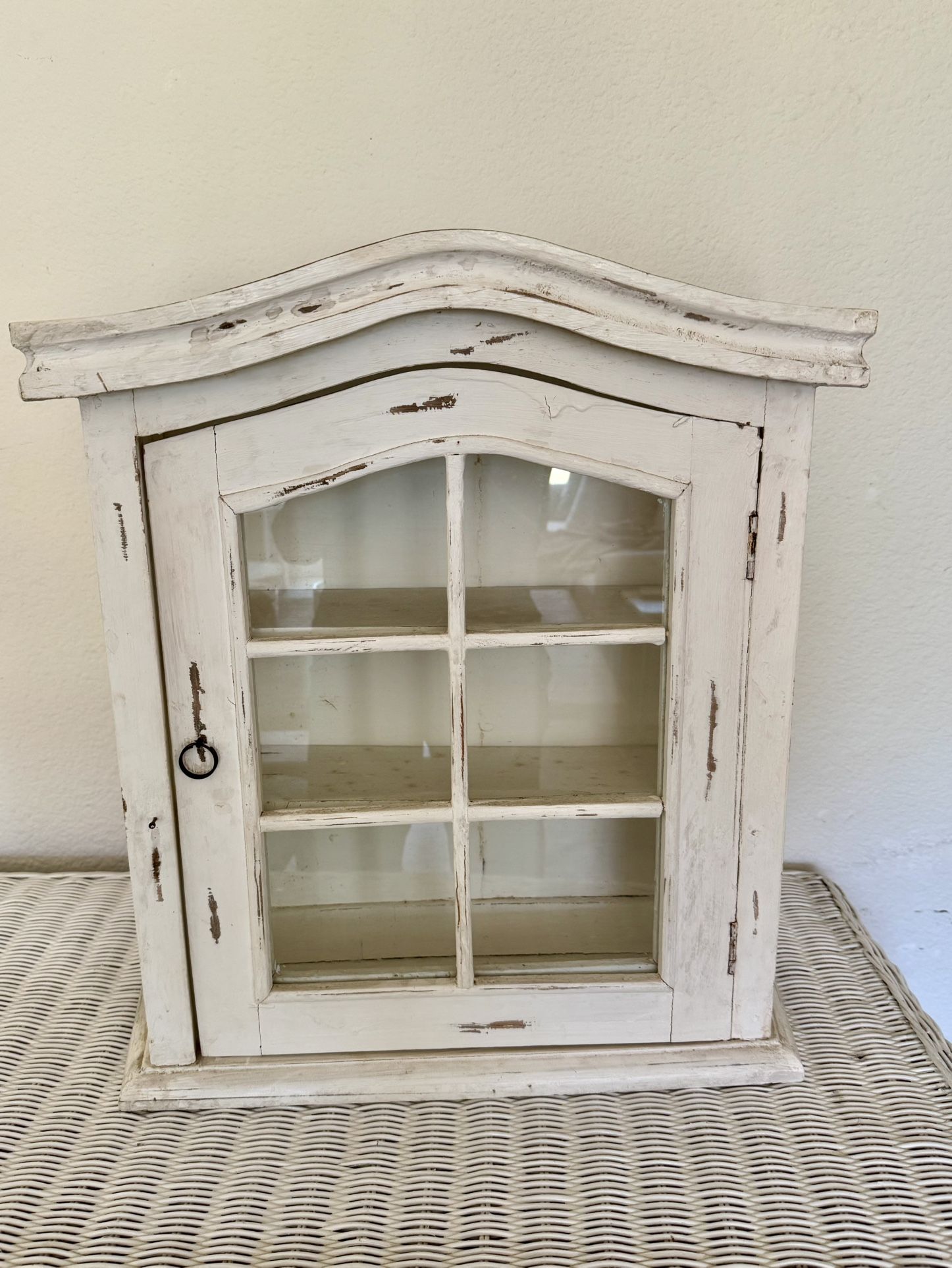 Pottery Barn Curio Cabinet White Glass Door Wall Or Countertop  20” X 19” X 6”