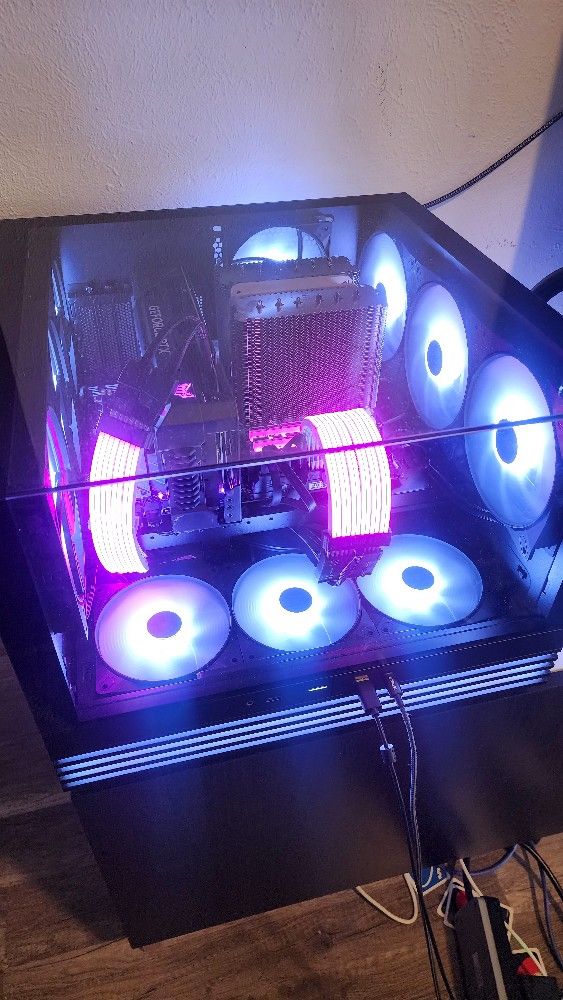 4070 Ti Super Tuff PC