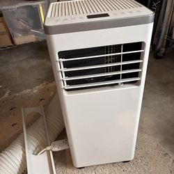 10,000 BTU Portable Air Conditioner – Works Great – $175