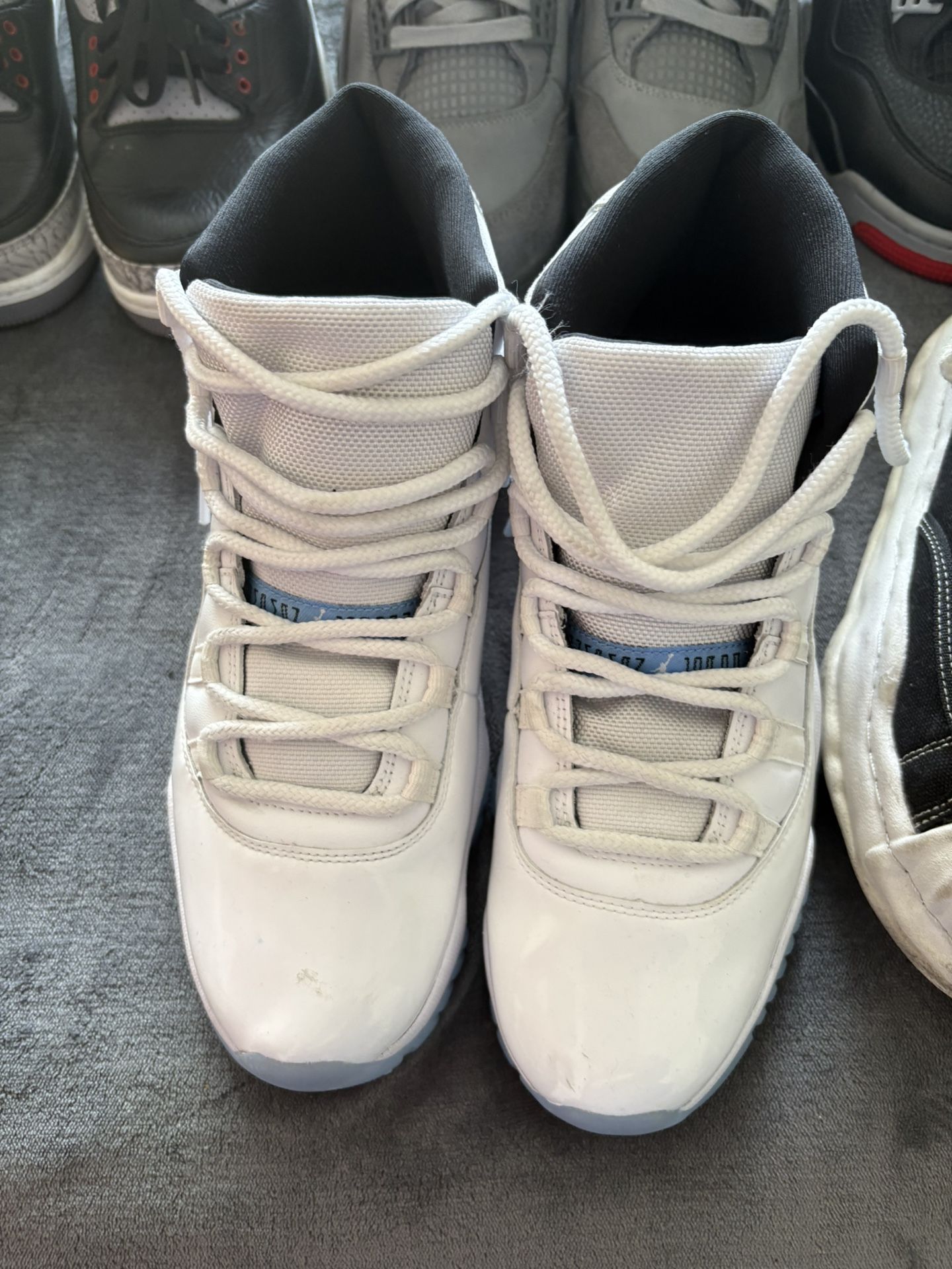 Jordan 11 Legend Blue