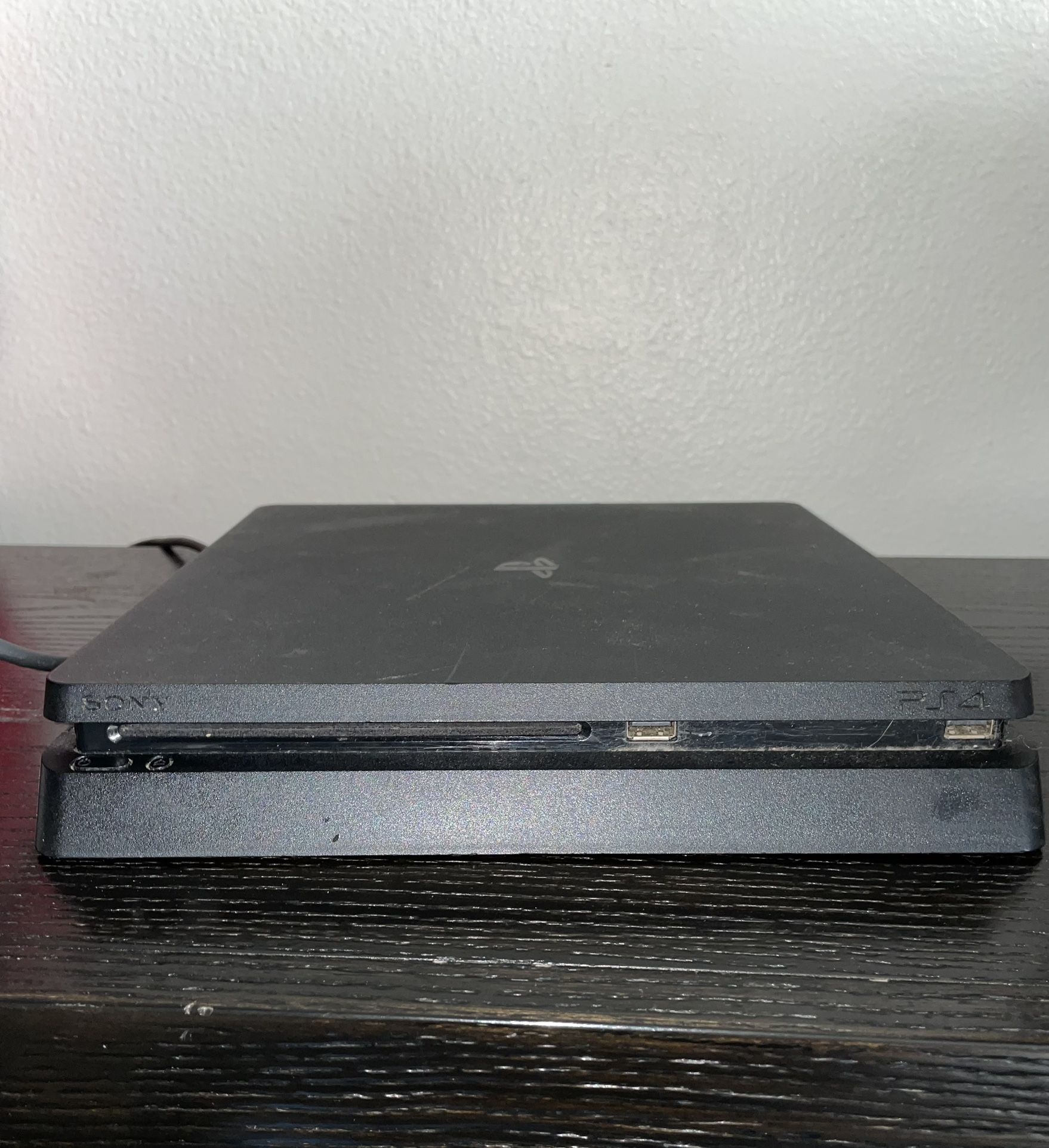PS4 Slim