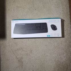 Logitech Wireless Keyboard Mouse Combo MK345