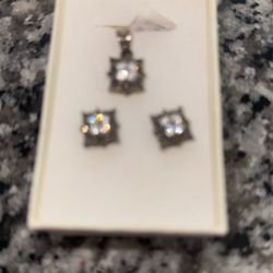 Diamond Earrings 