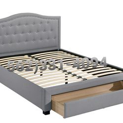 New Queen Size 🛏️ W/Storage & New MTRS 