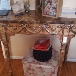 Beautiful Table With Marmol Top