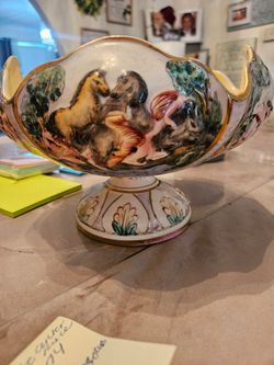 Capodimonte centerpiece made in Italy and painted