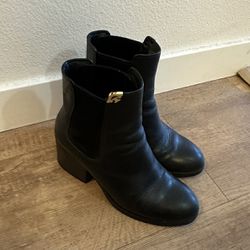 Tory Burch Leather Ankle Boots Size 6