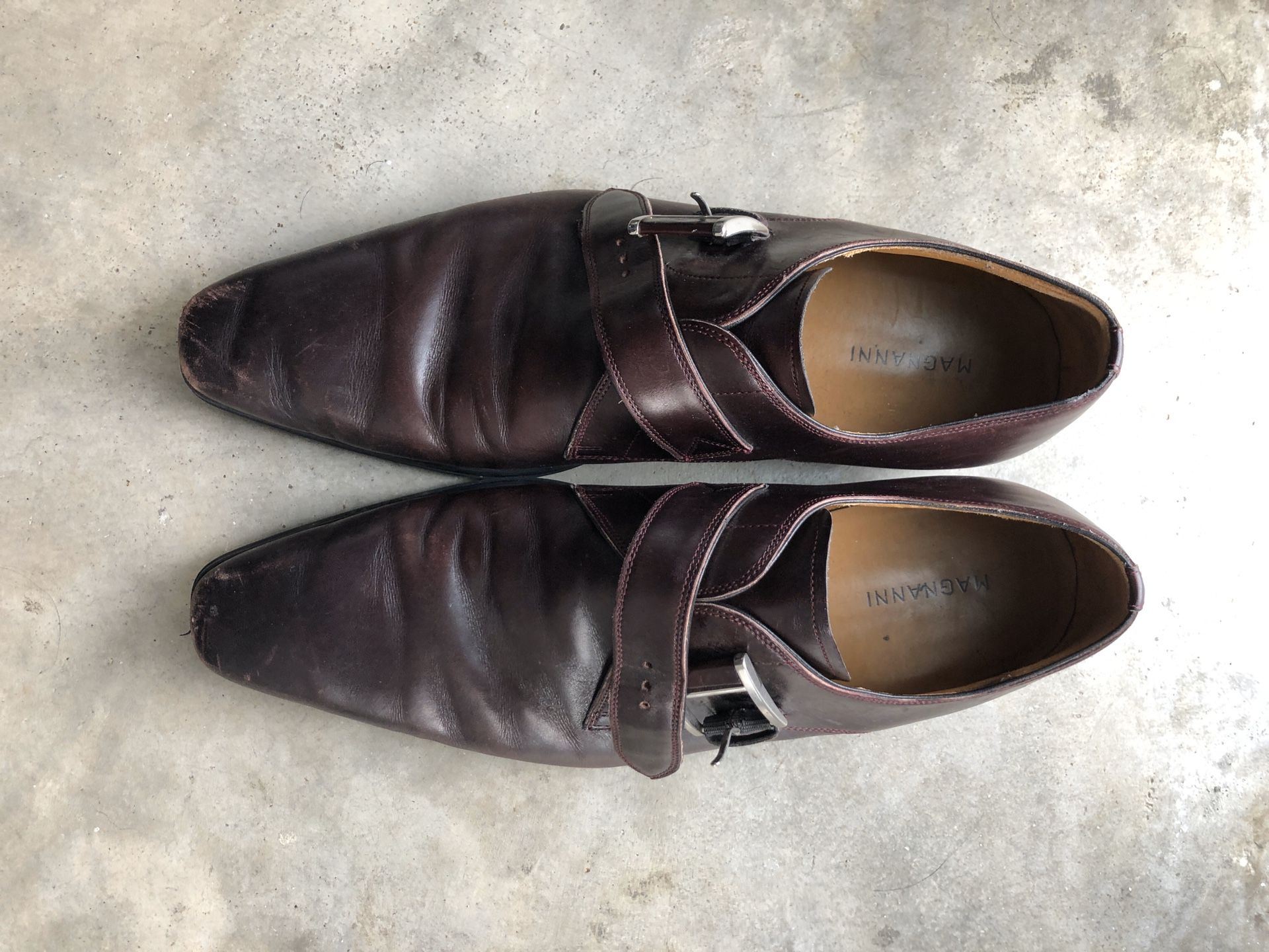 Magnanni dress shoes burgundy