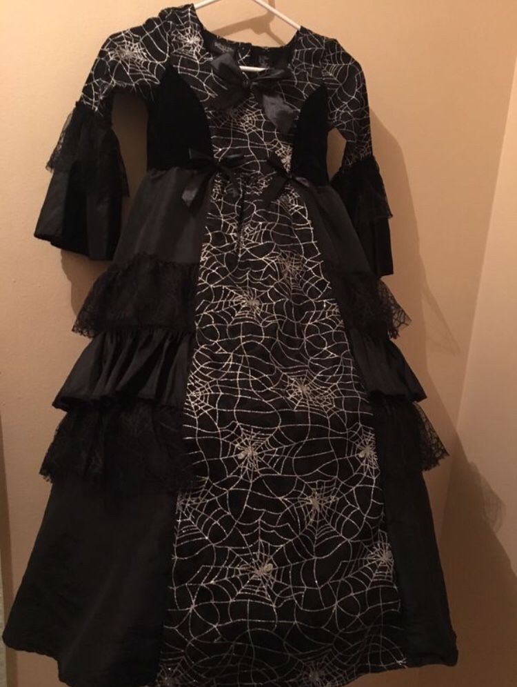 Hallow’s Eve... Halloween Costume Spider Princess 6X Large