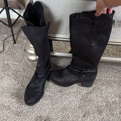 Black Boots Size 9