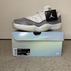 DS JORDAN 11 LOW YEAR OF THE SNAKE SIZE 11.5