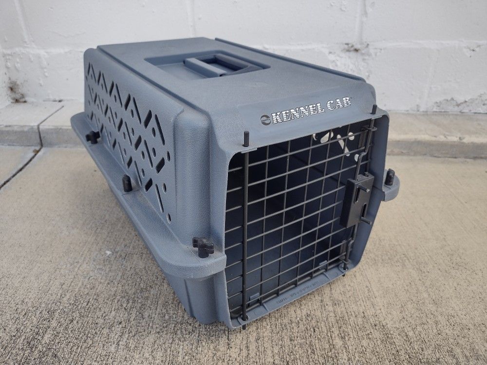 KENNEL CAB 18" PLASTIC DOG CAT PET CARRIER