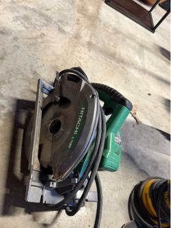 Tools: Electric skillsaw/sander/grinder