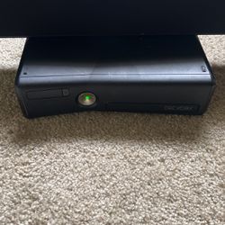Xbox 360 And Onn Speaker