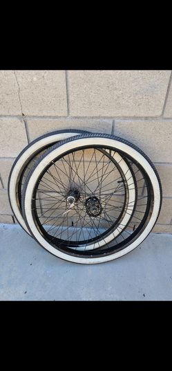 26" Schwinn S2 Wheels