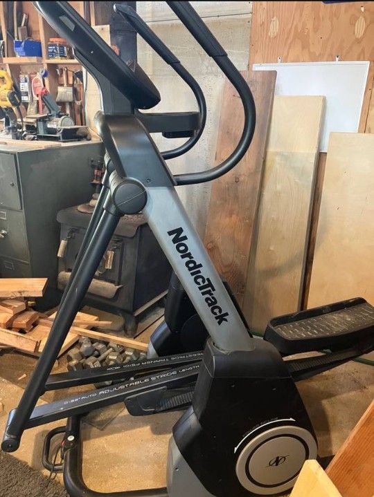 Nordic track Freestride Trainer FS10i