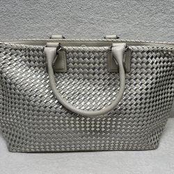 Banana Republic Large Gray & White Woven Leather Tote/Handbag