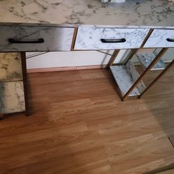 Eskritorio O Vanity Desk 