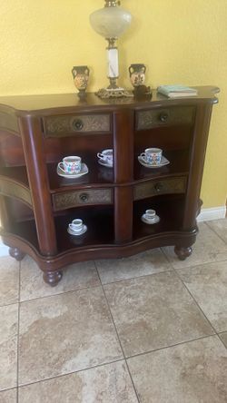 Entryway  table