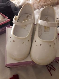 Size 6, infant girl.