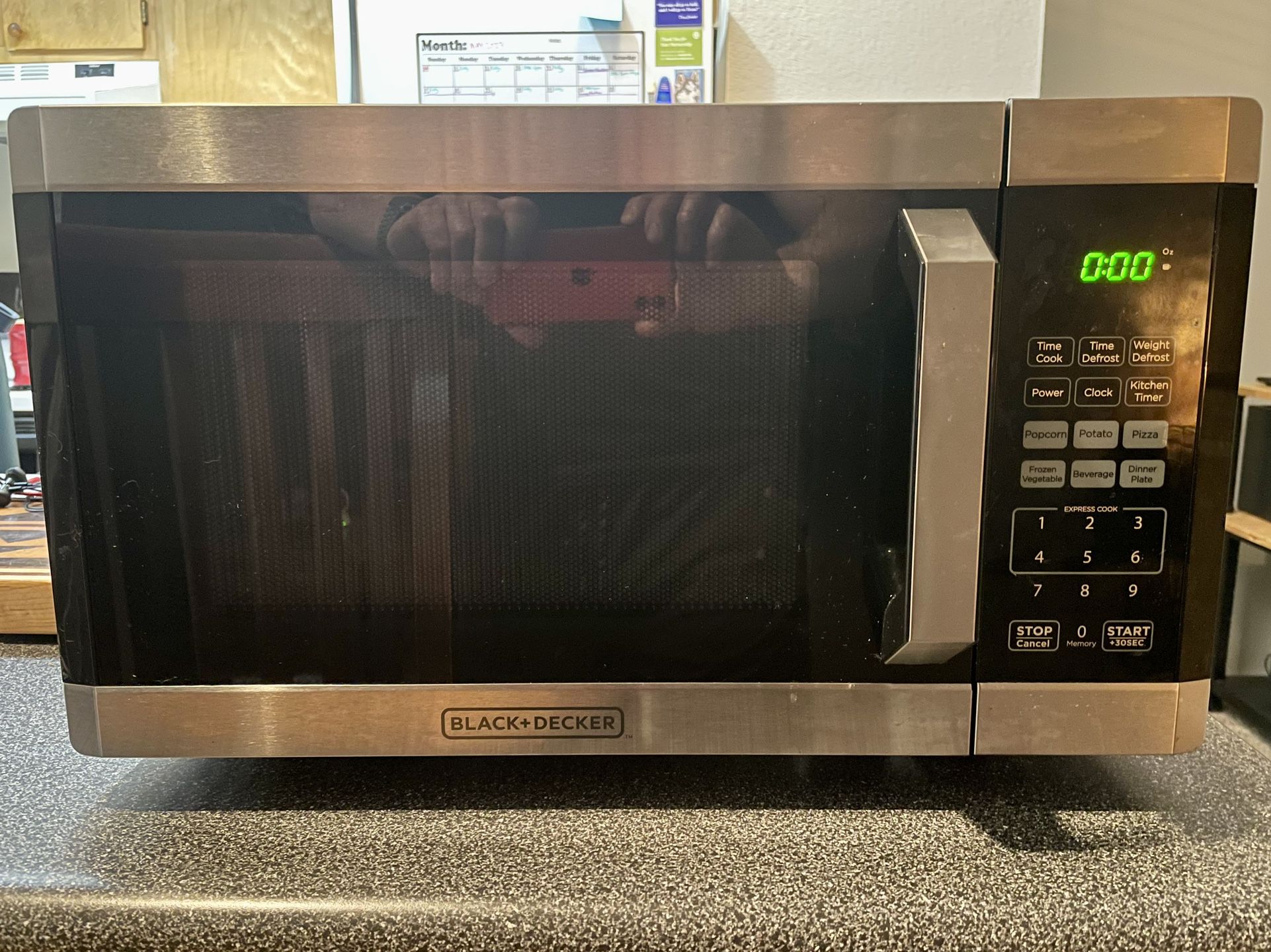 Black Decker, 0.9 cuft Over The Counter Microwave in Stainless Steel, – SAN  JOSE APPLIANCE STORE