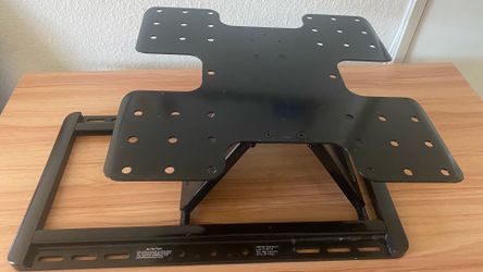 Full Motion TV Wall Mount