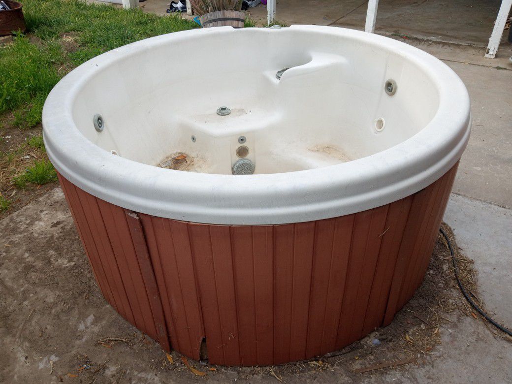 +JACUZZI/HOT TUB!!!GOOD WORKING CONDITION++