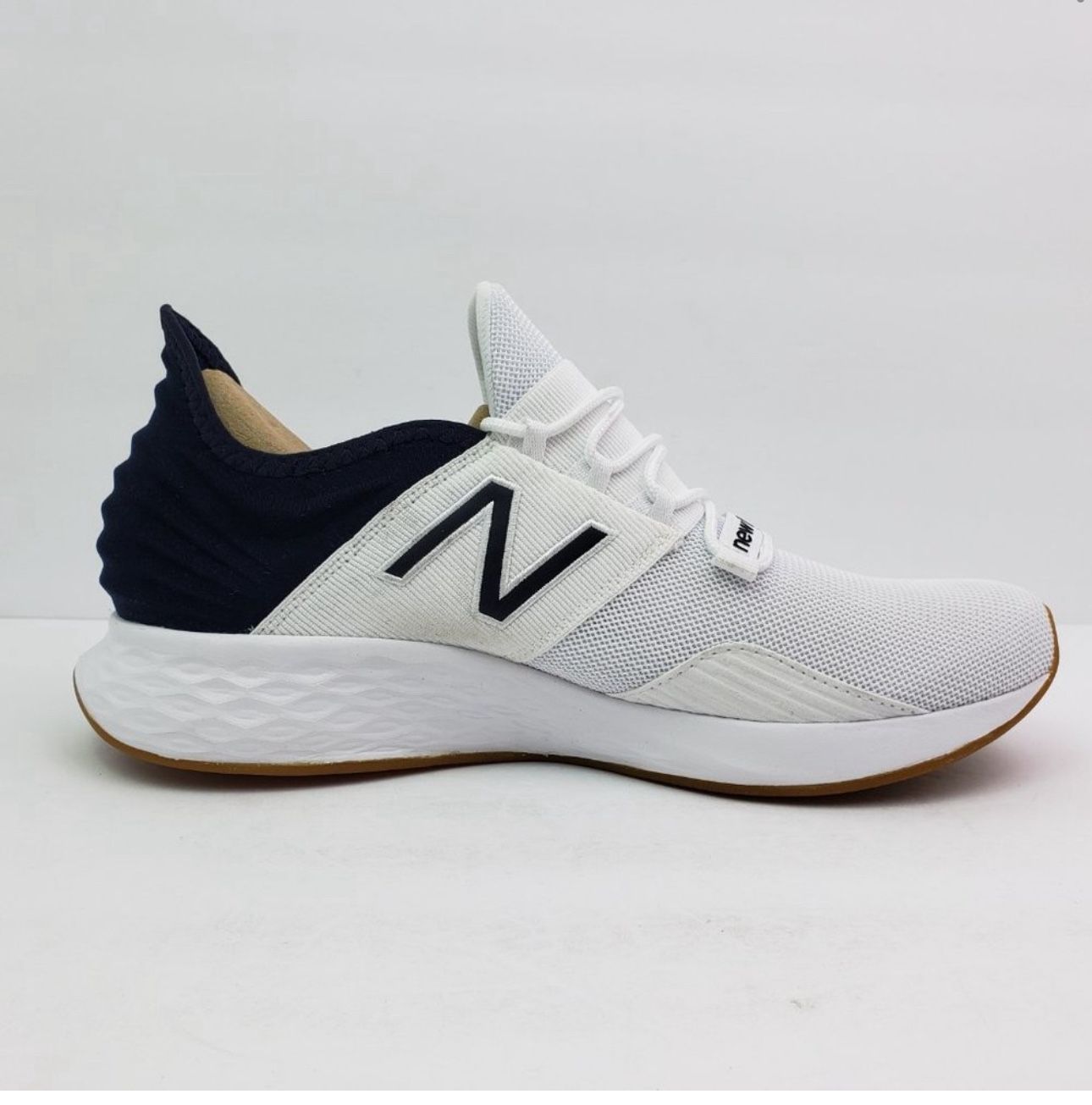 NEW BALANCE FRESH FOAM ROAV RUNNING SHOES White/Navy sneakers