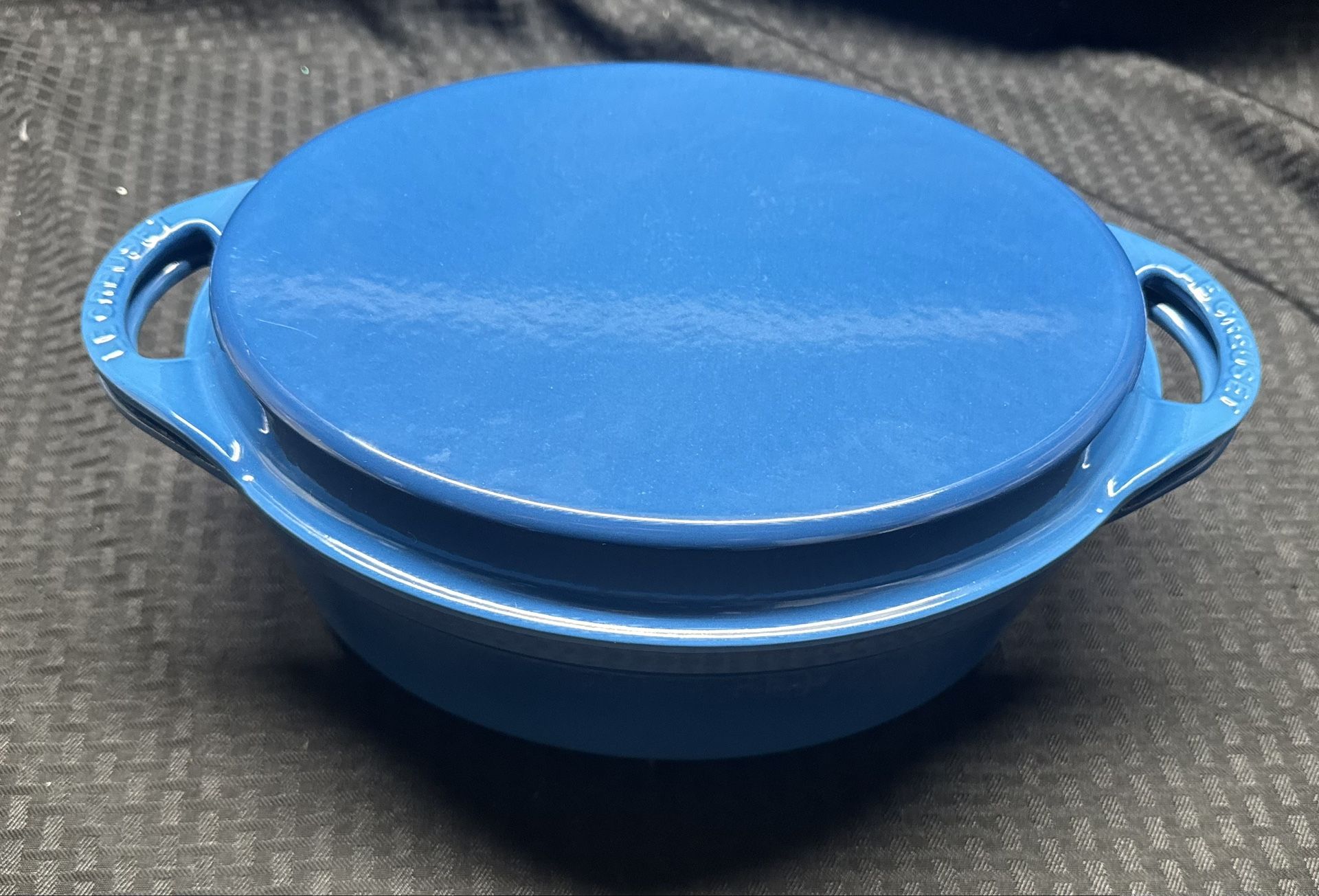 Le Creuset 28 Blue Cast Iron Dutch Oven with Grill Pan Lid