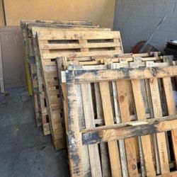 4 Free Pallets